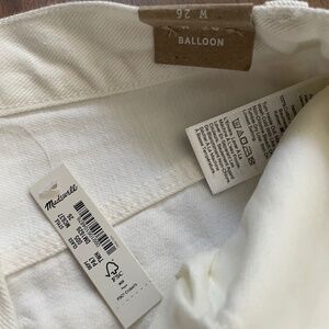 Madewell Balloon White Jeans Size 26